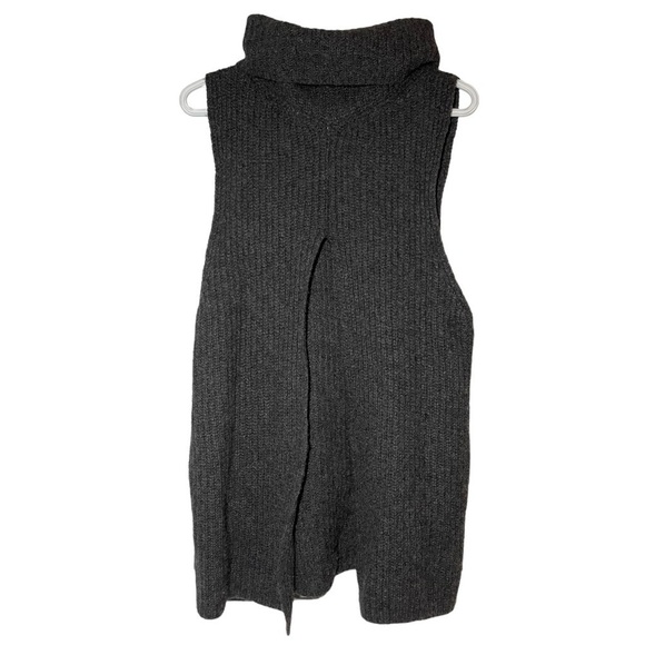𝅺free People Need It Now Vest in color Charcoal size XS - Picture 6 of 7